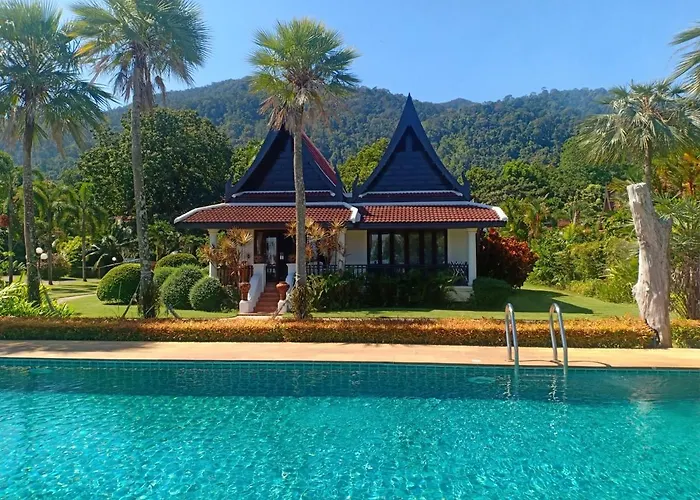 Gardenia Oceanfront Villa