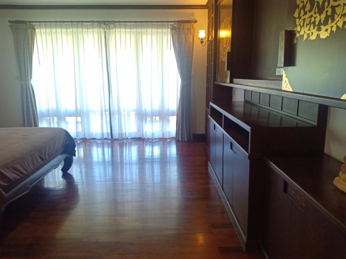 Gardenia Oceanfront Villa *